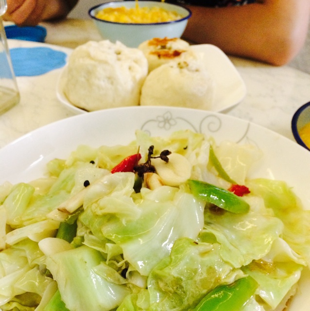 阿婆手撕包菜