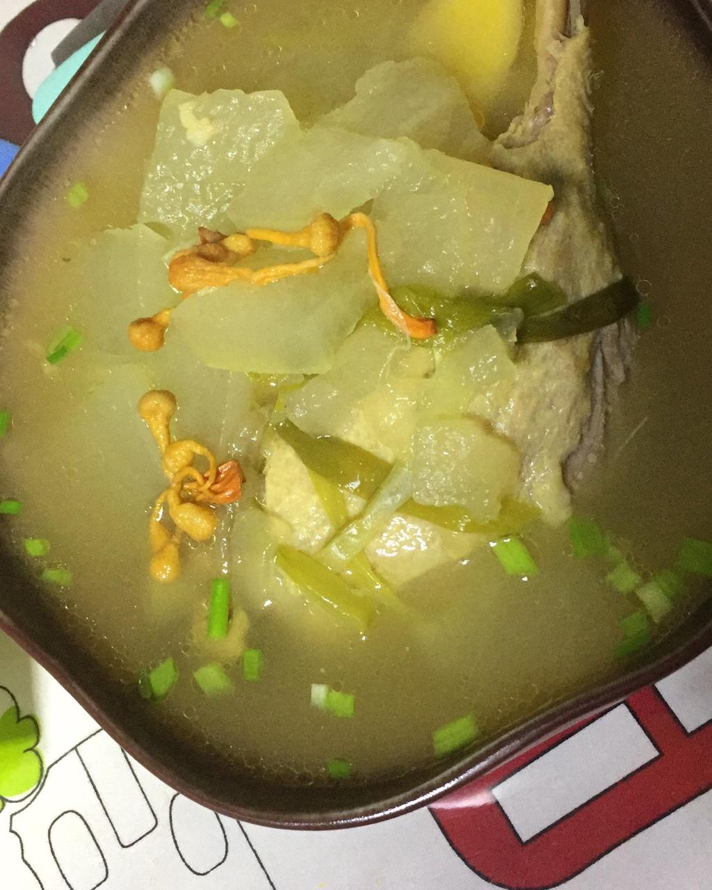 鸭腿冬瓜汤