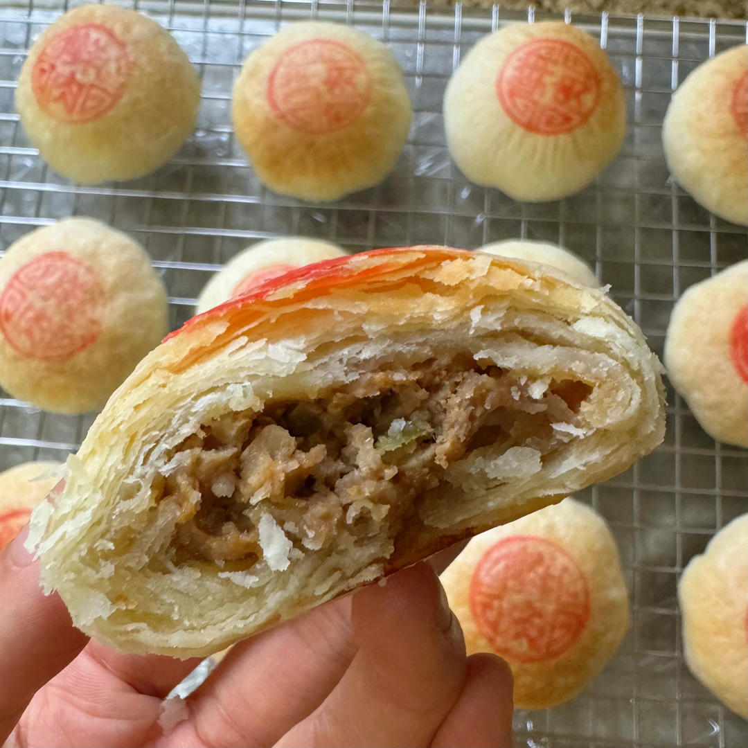 泳式鲜肉榨菜月饼