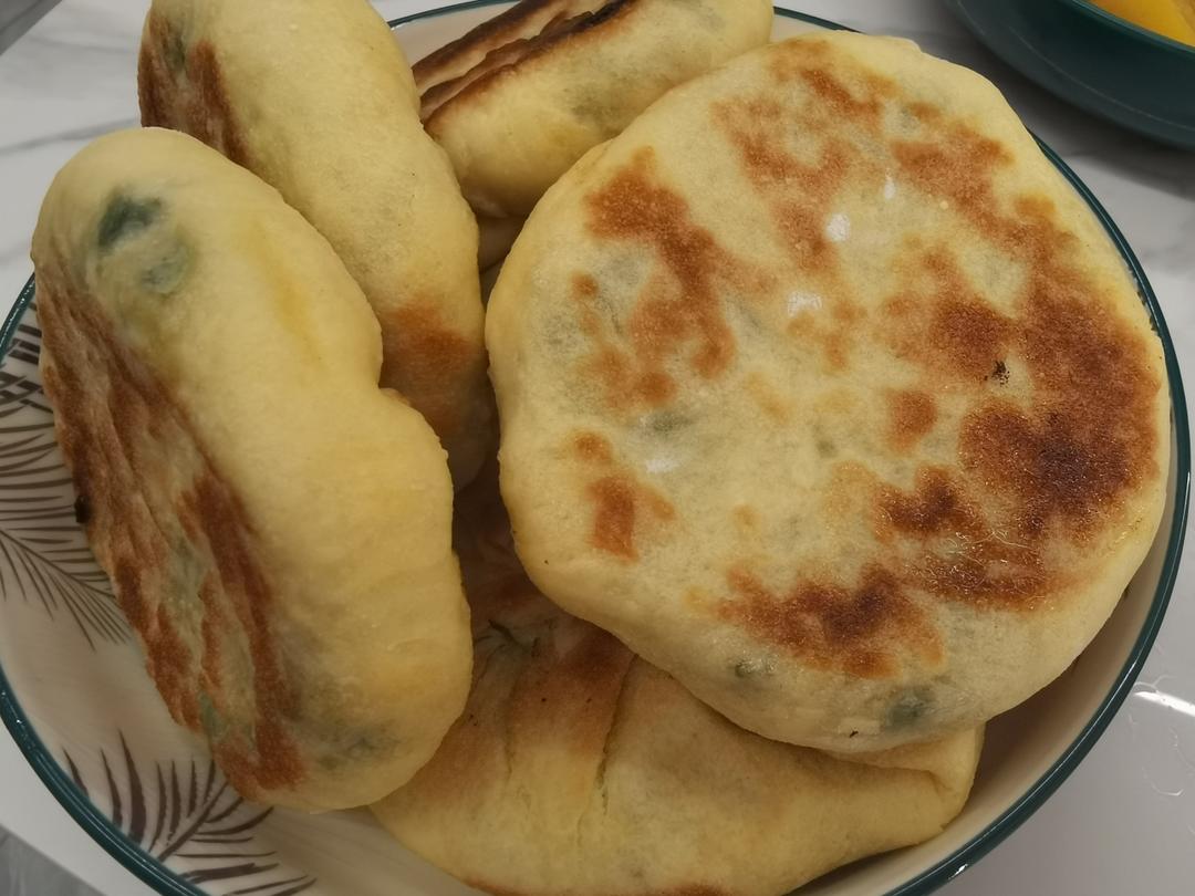 不用揉面，不用擀皮的韭菜鸡蛋发面馅饼