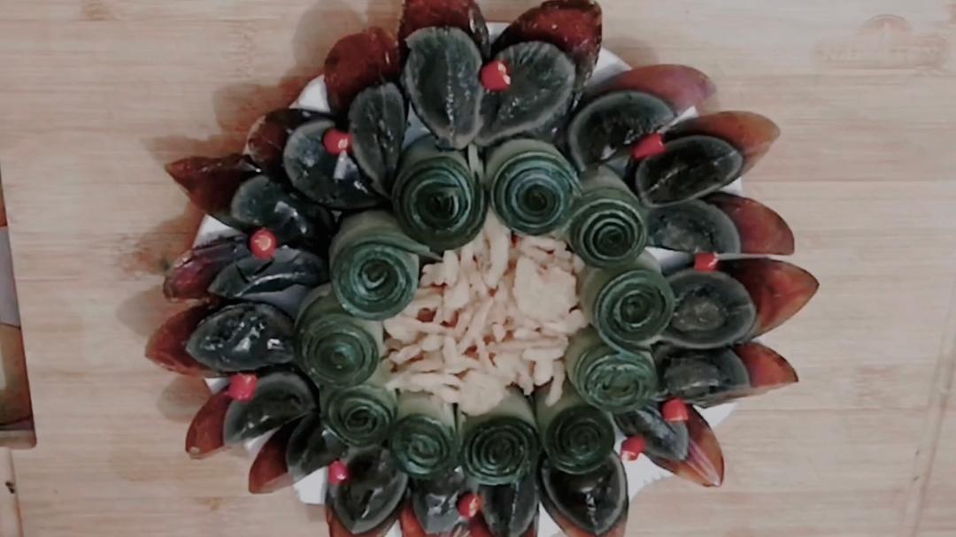 皮蛋拌黄瓜的做法