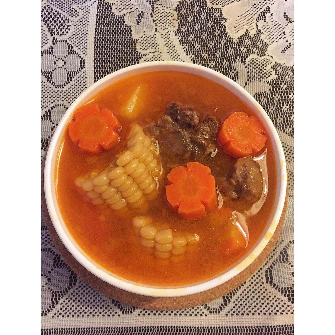 番茄牛尾汤