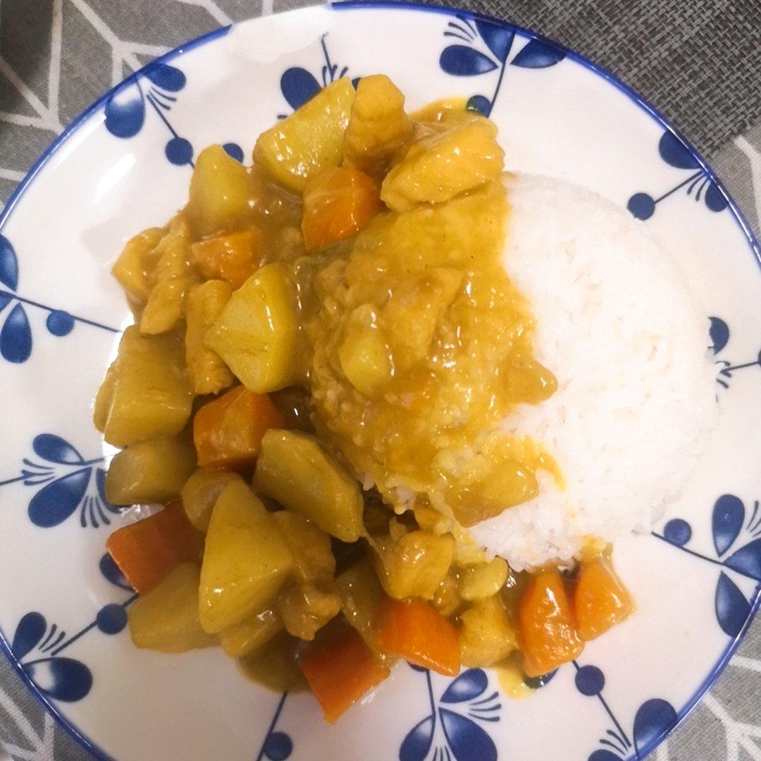 咖喱鸡肉饭