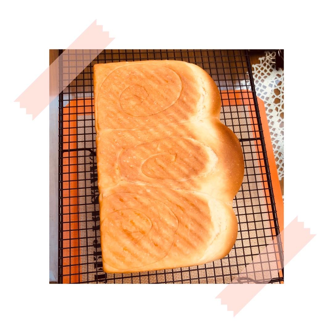 牧场鲜奶吐司