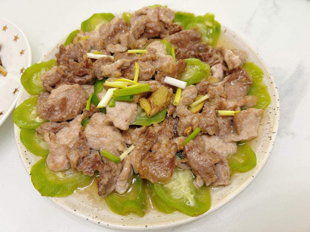 夏日清爽不油腻—丝瓜蒸肉片