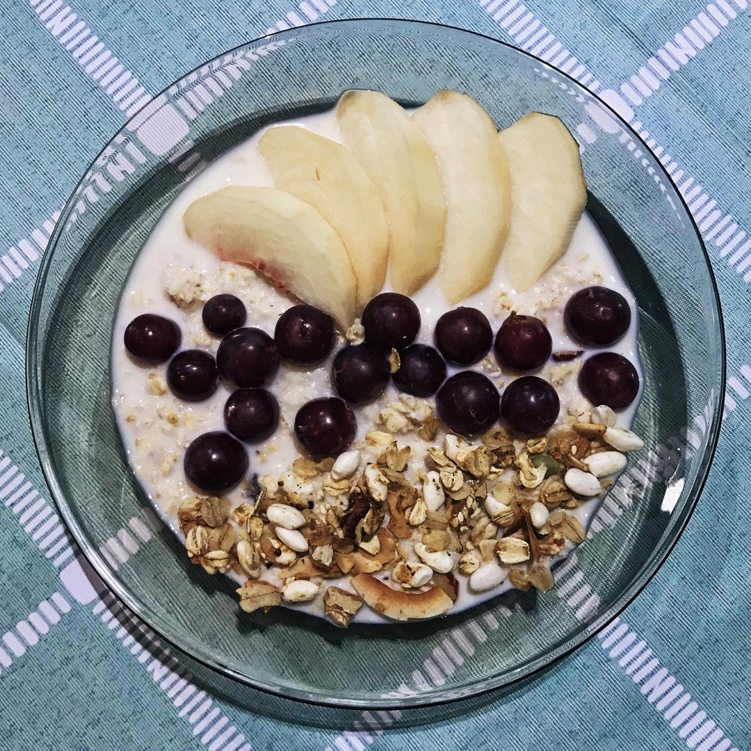 隔夜醪糟牛奶水果燕麦粥【轻卡甜品】