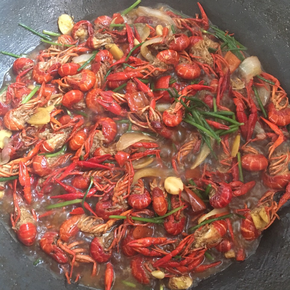 香辣小龙虾-超详细处理干净步骤！