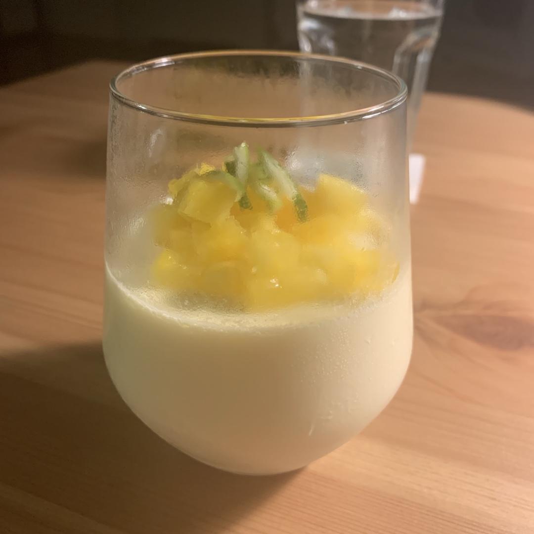蜜渍菠萝panna cotta