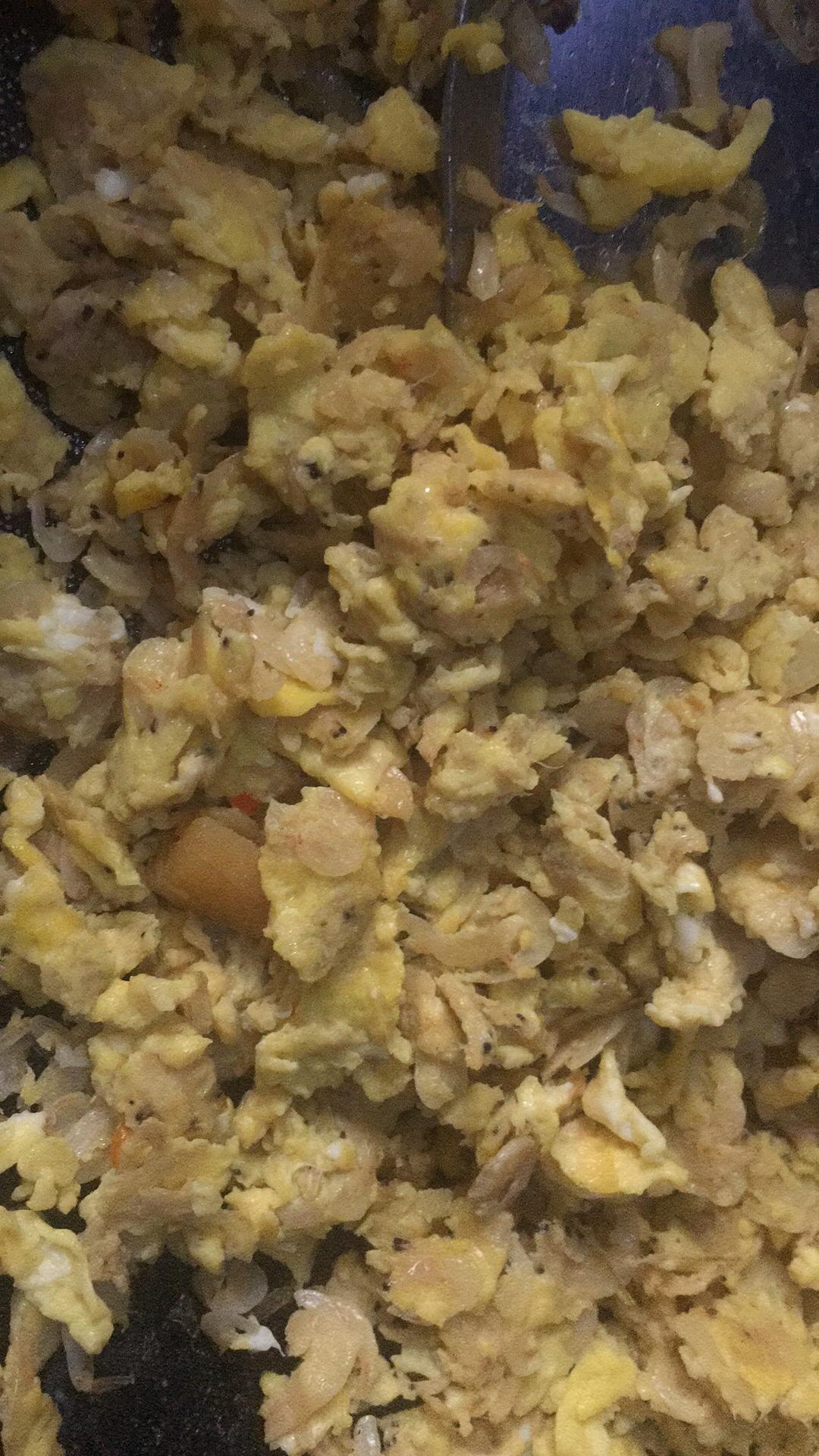 虾皮炒蛋的做法