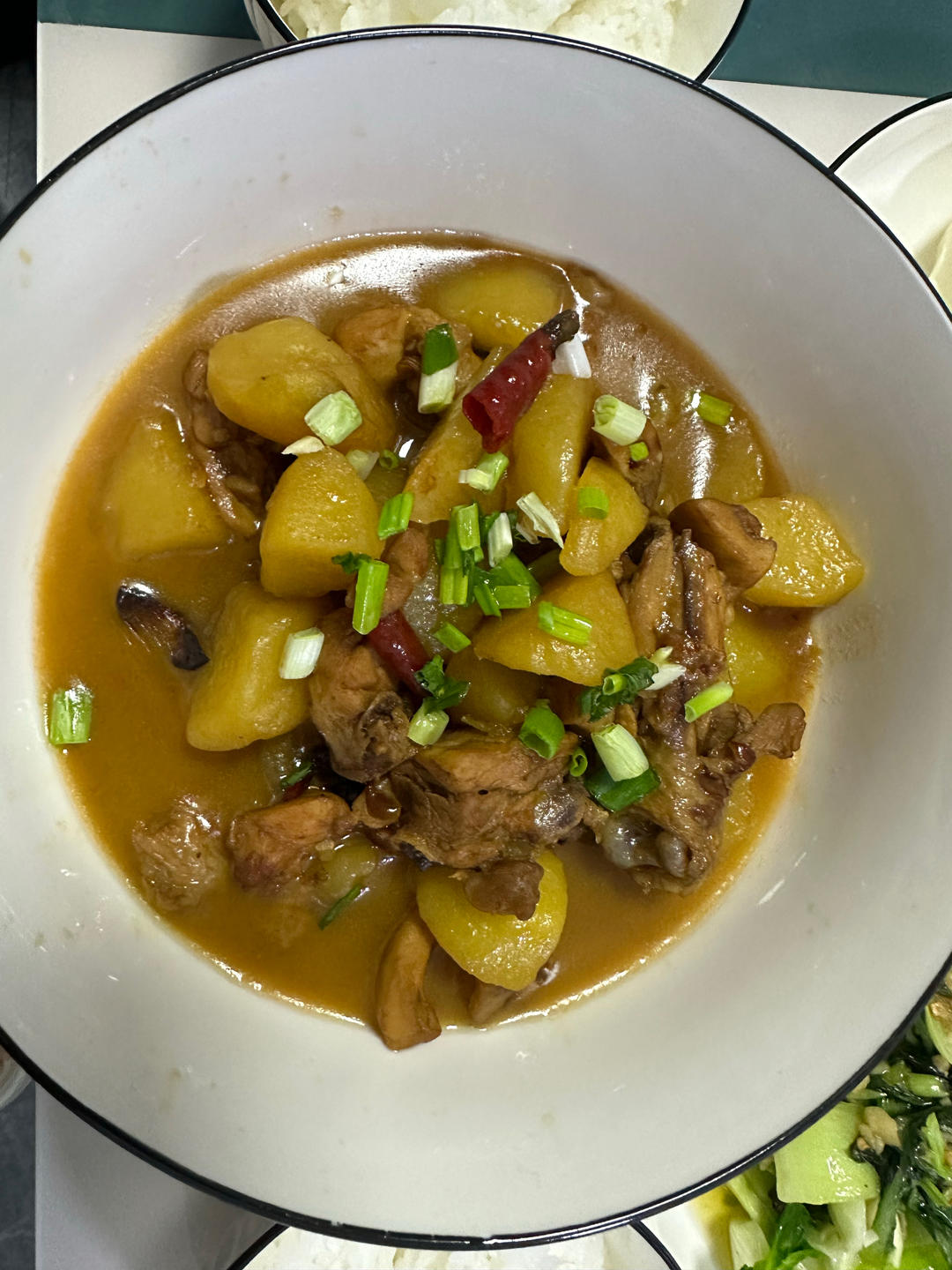 土豆炖鸡块