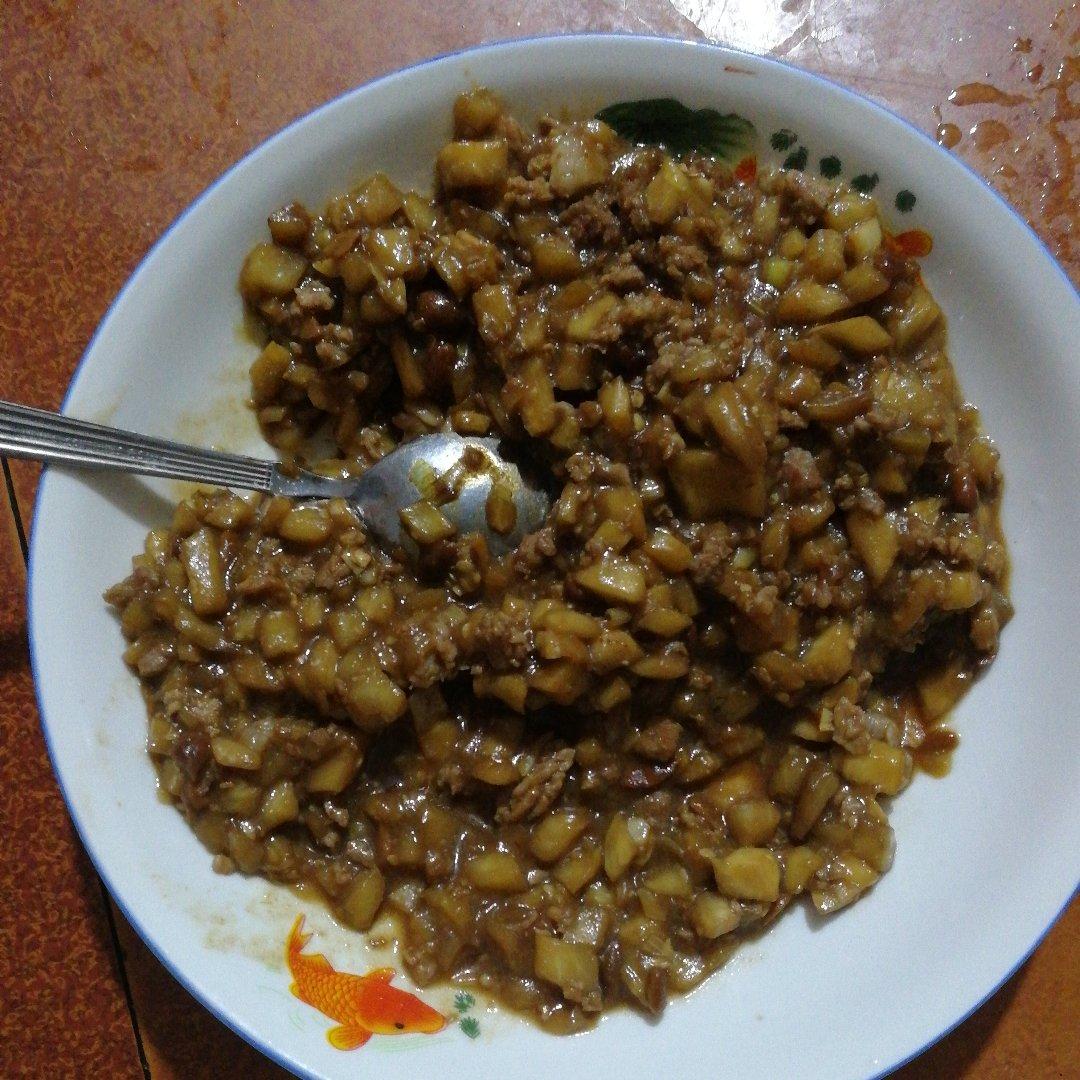 茄子肉丁打卤面