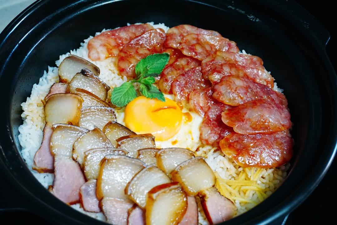 香肠煲仔饭