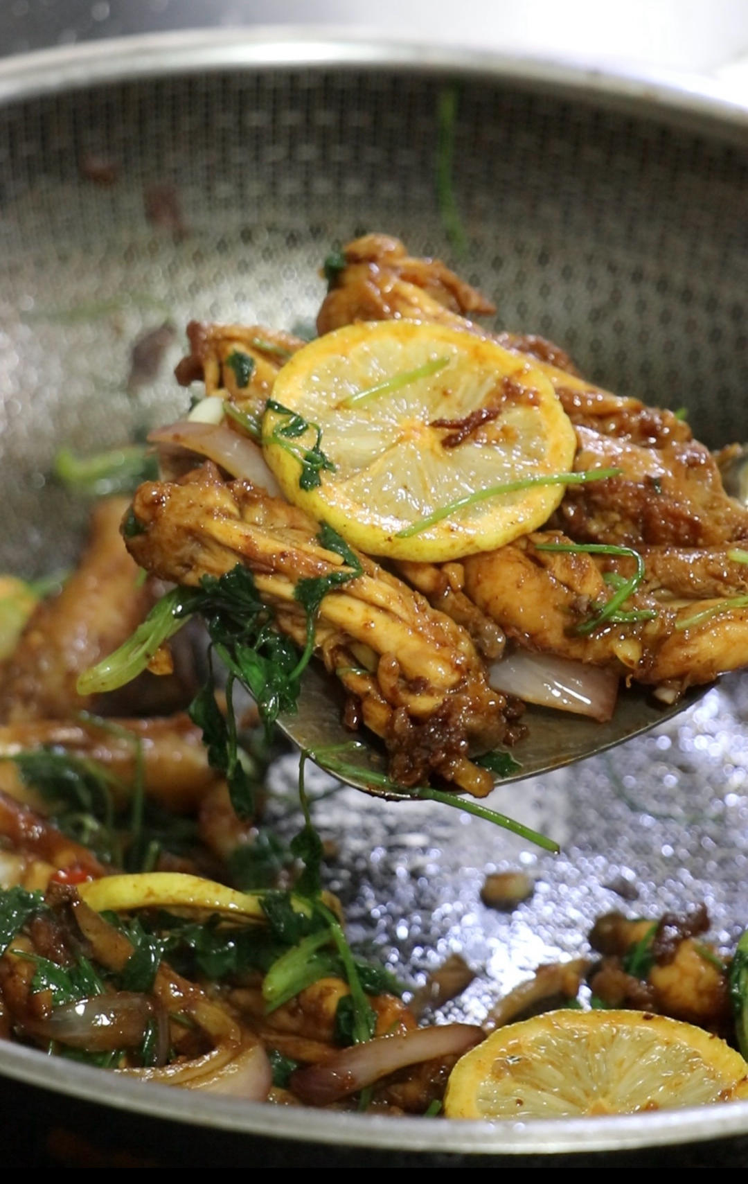 柠檬鸡翅是鸡翅吃法的魂，太好吃了