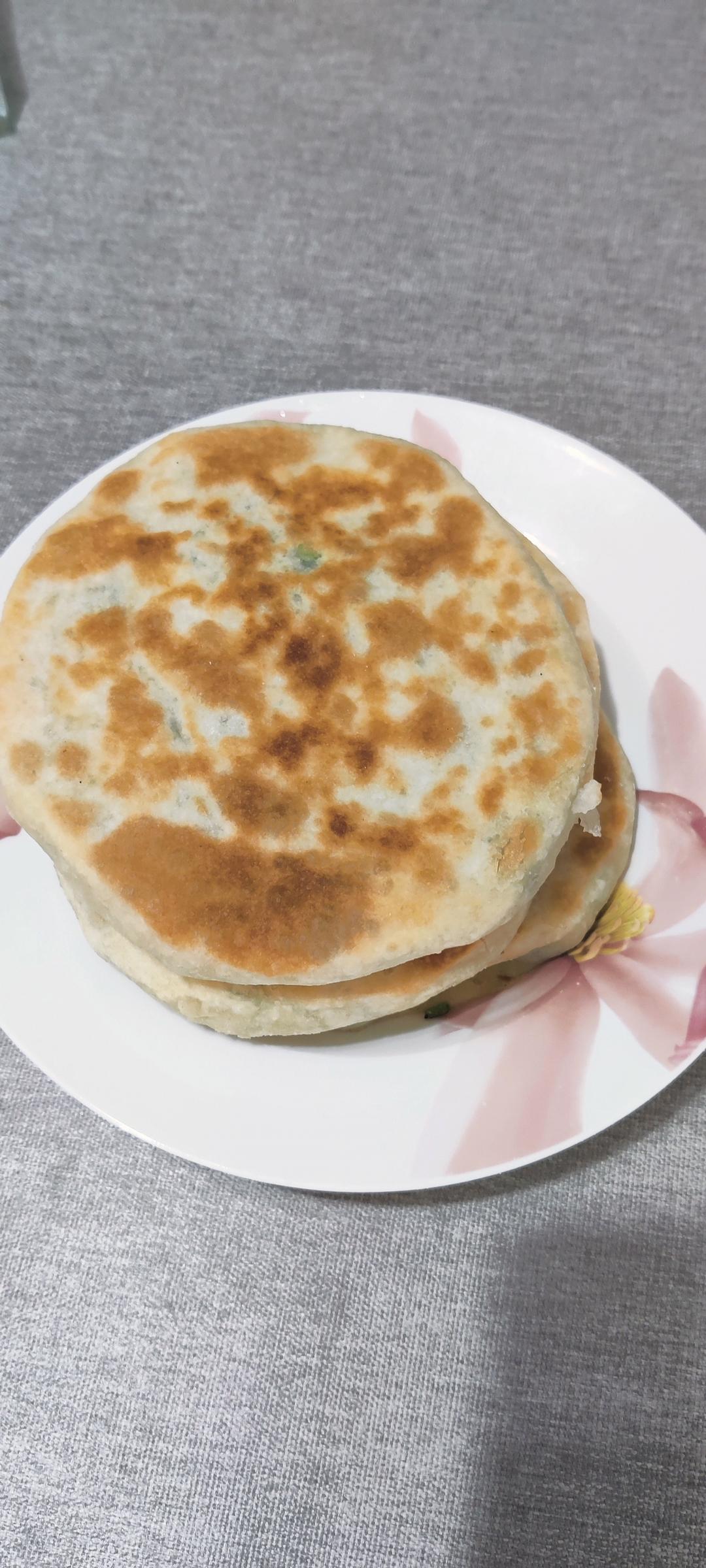 烫面酸菜牛肉馅儿饼