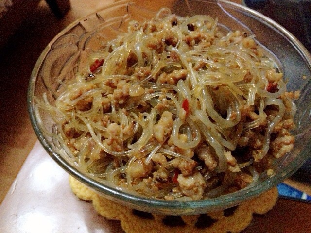 蚂蚁上树