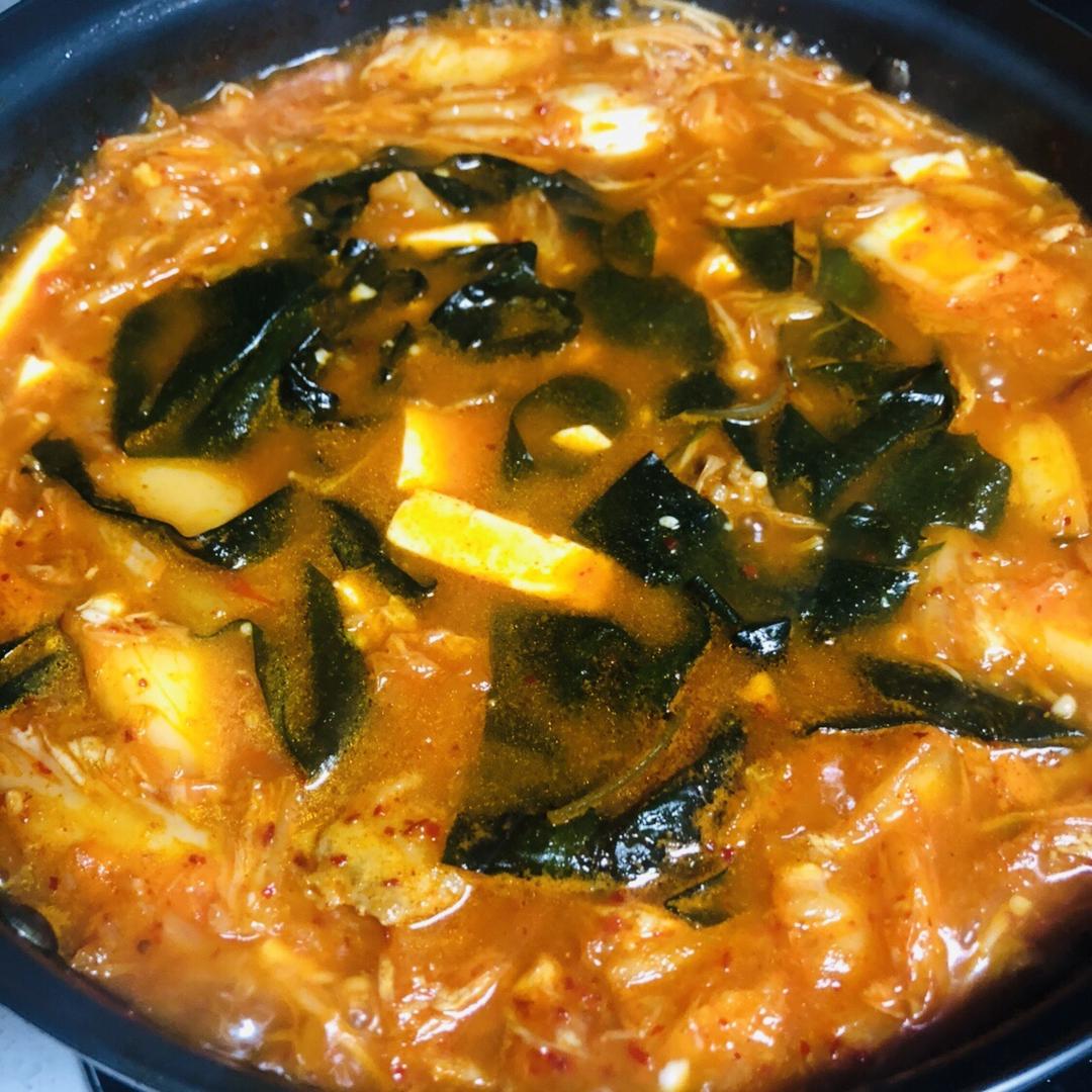 辣白菜豆腐汤