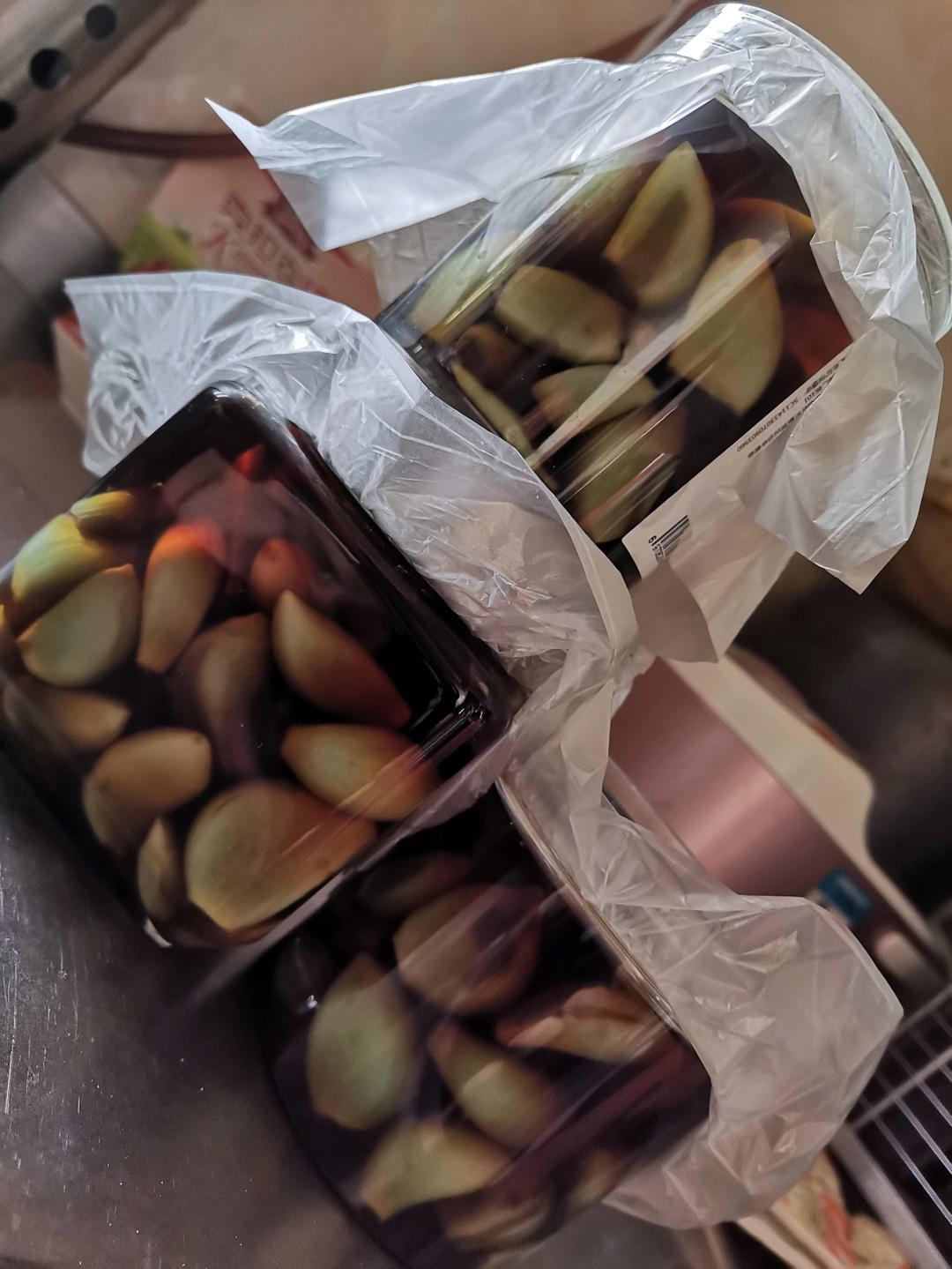 腌腊八蒜（最简单，最好吃）