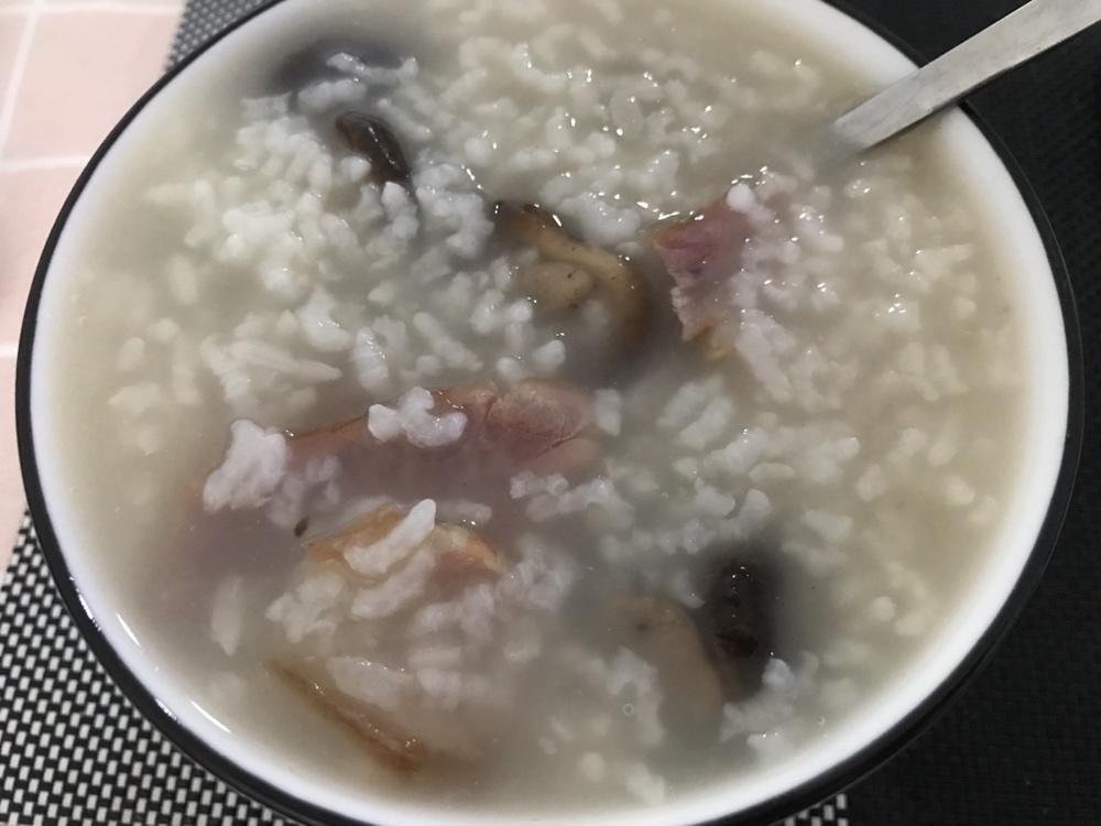 香菇鸡肉粥
