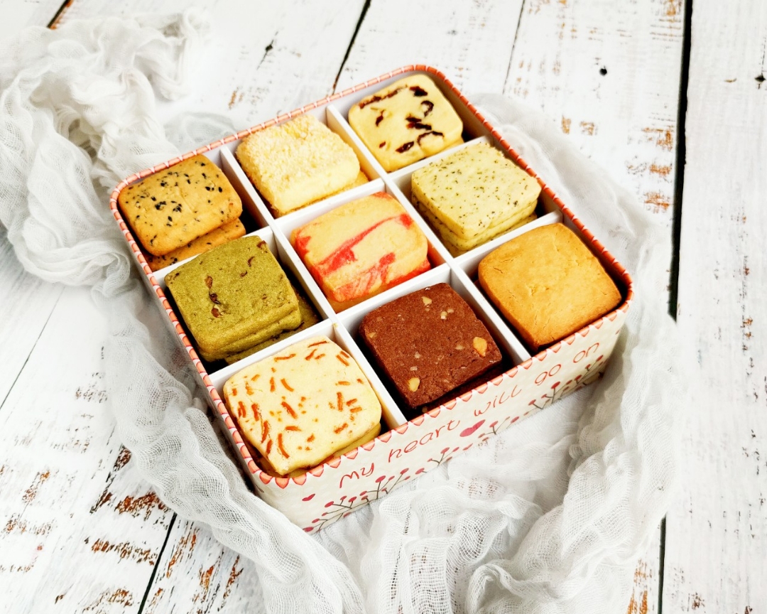 九宫格曲奇饼干（九种口味饼干盒）的做法