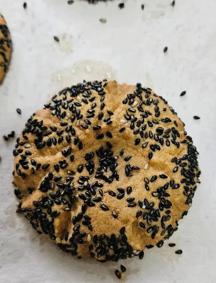 轻轻一按就碎掉的原味桃酥（不输猪油版）