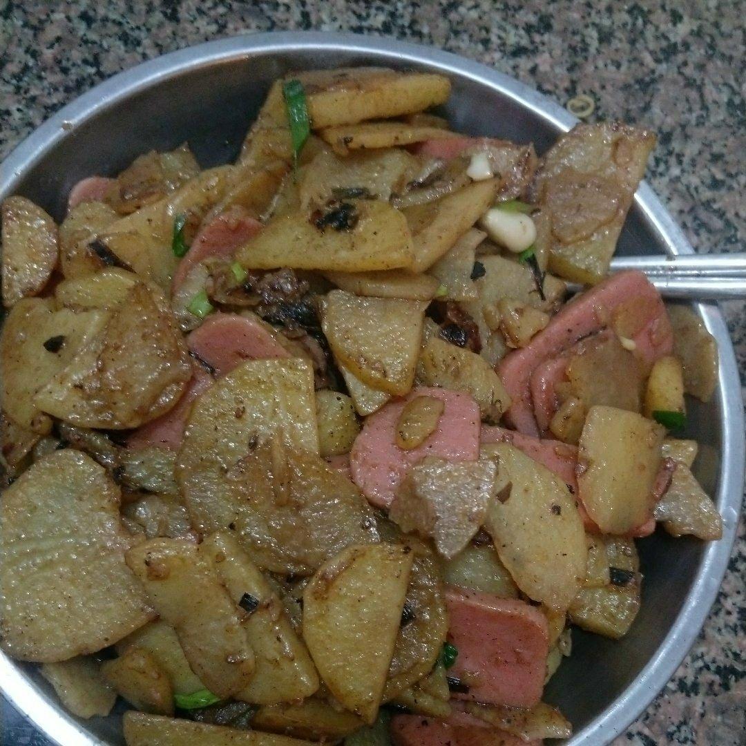 土豆片炒火腿