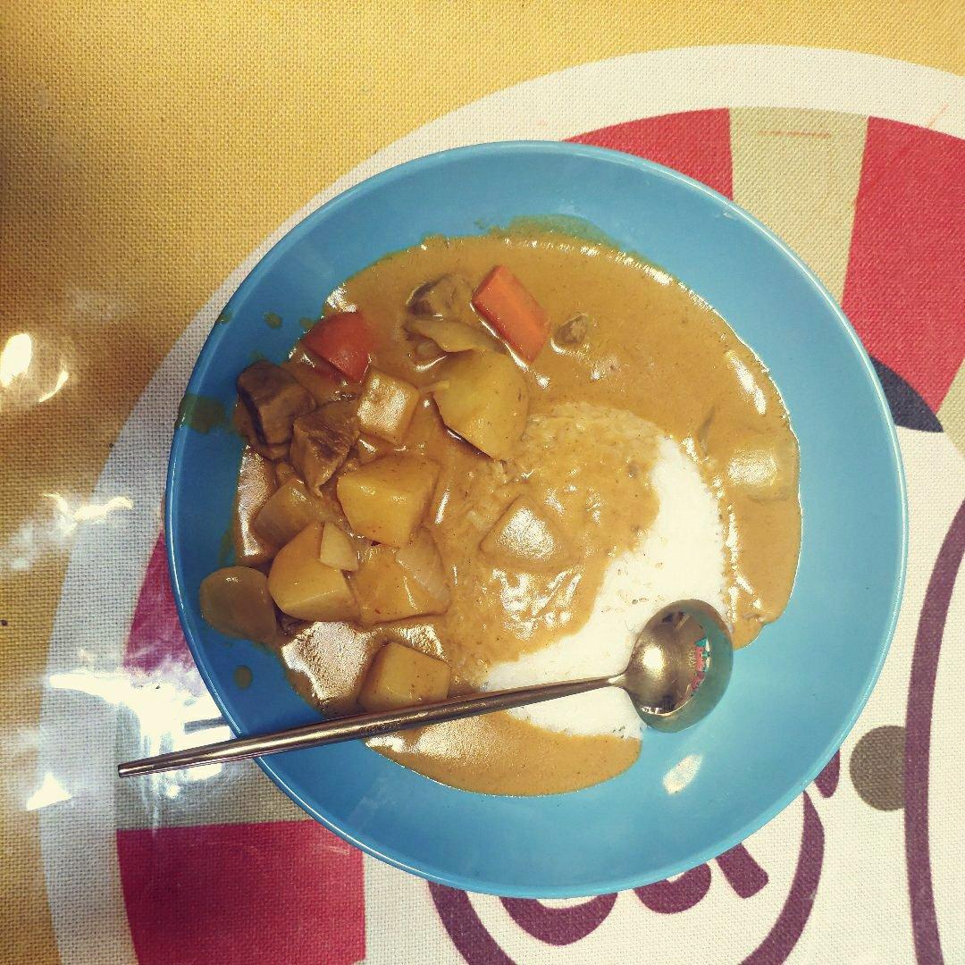 牛腩咖喱饭