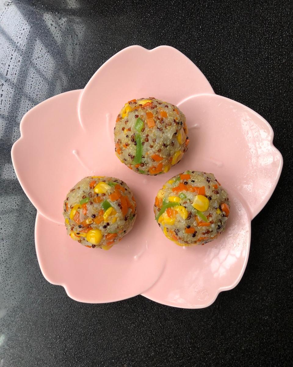 藜麦饭团