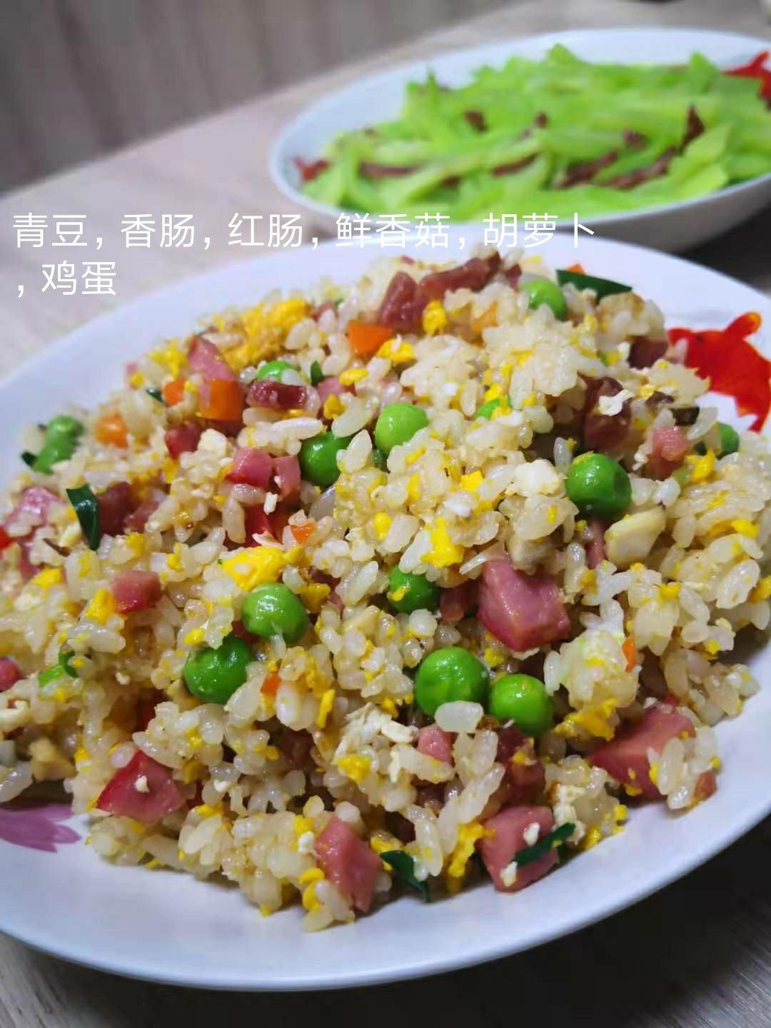 厨师长教你“蛋炒饭”如何做才好吃，答案都在这里面！