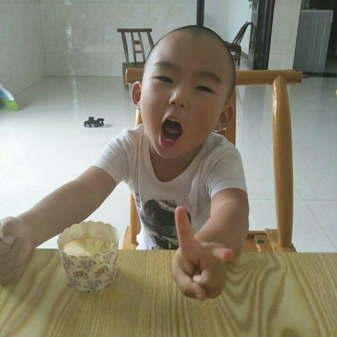 软绵绵戚风纸杯蛋糕