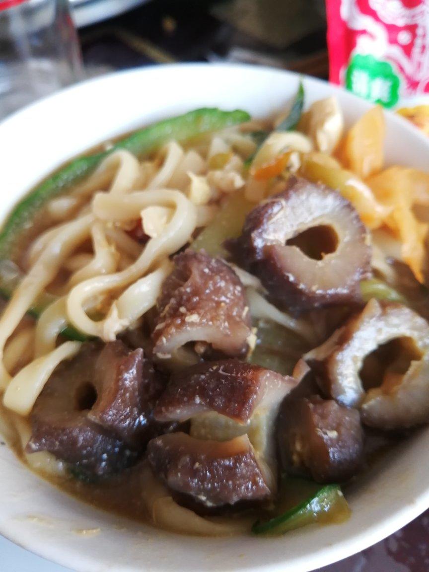 海参鲜虾鲜蔬面