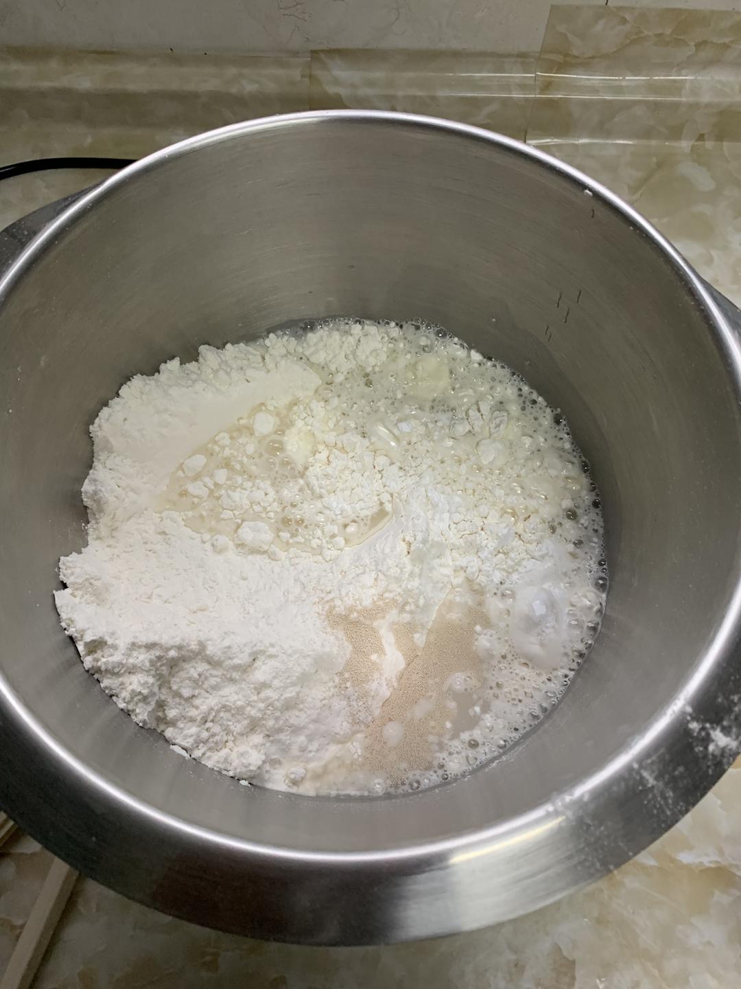 纯奶手撕吐司的做法 步骤1