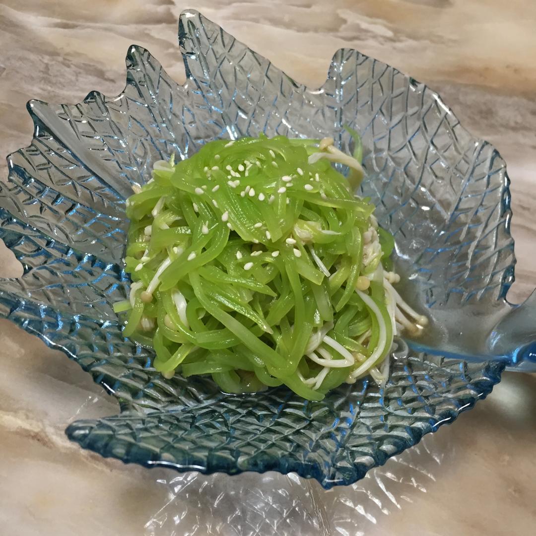 凉拌莴笋