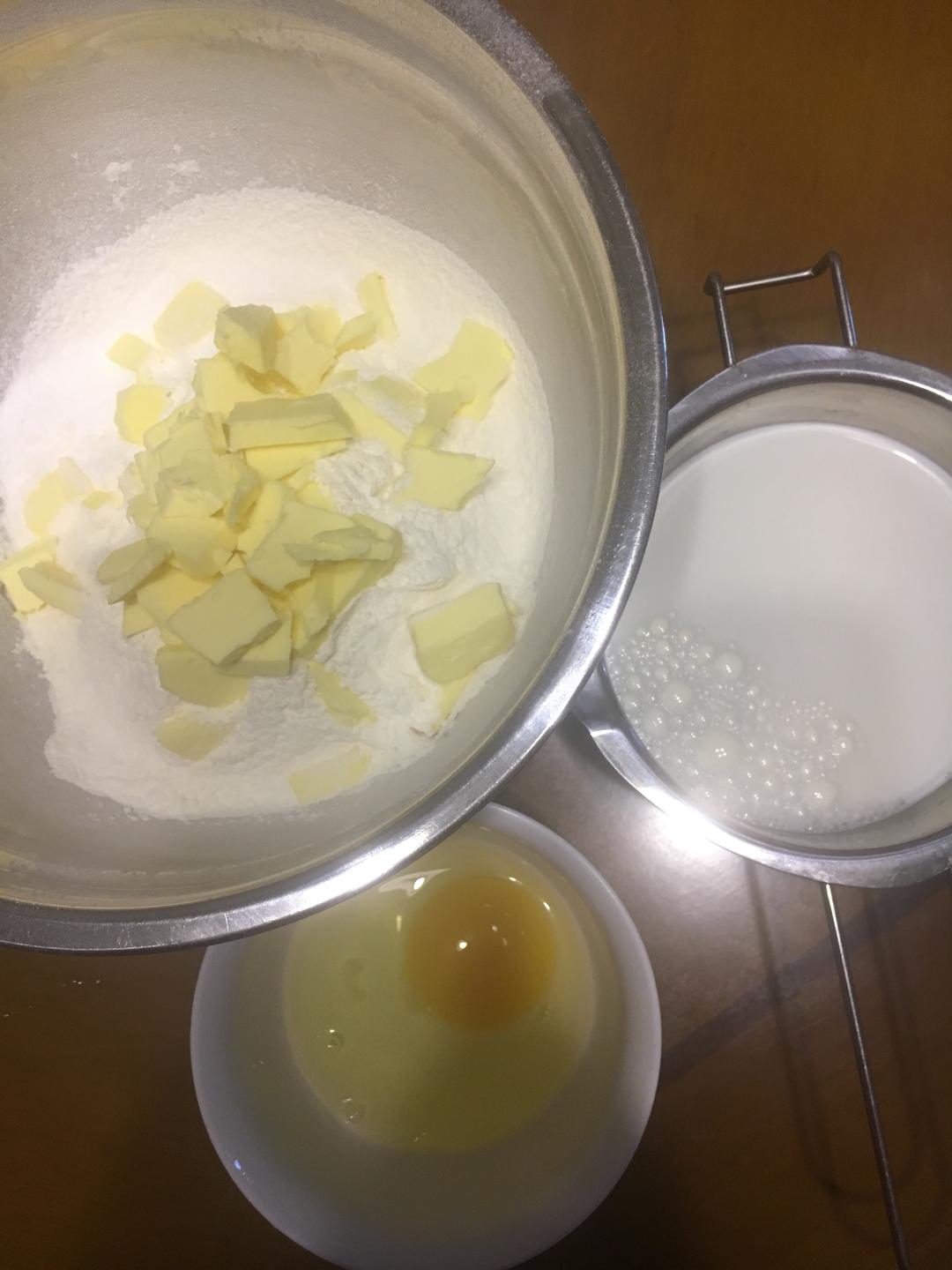 纯奶手撕吐司的做法 步骤1