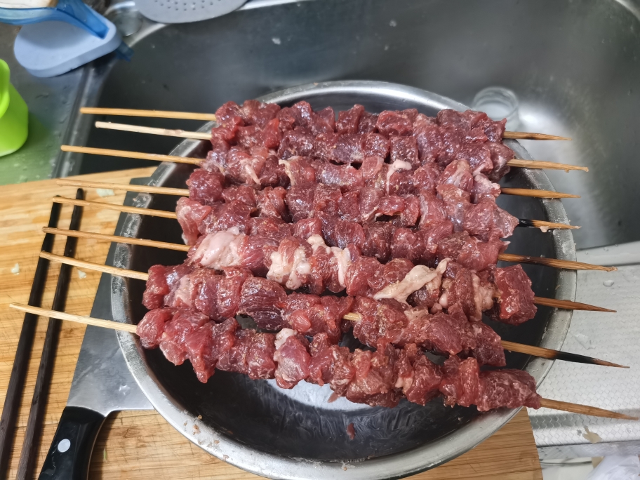 多功能锅羊肉串的做法 步骤1