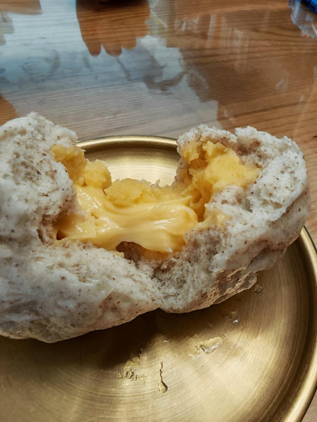 奶黄馅儿和奶黄包