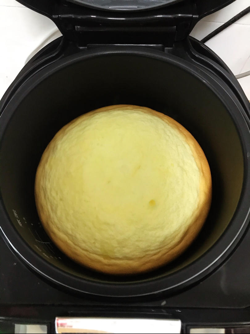 不用电子称只需要普通电饭锅做的电饭锅蛋糕