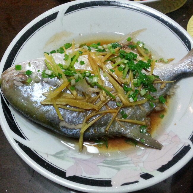清蒸金鲳鱼
