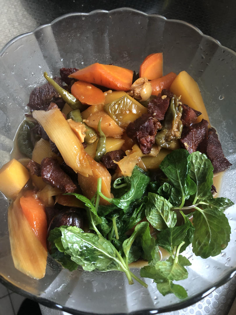 牛肉炖土豆
