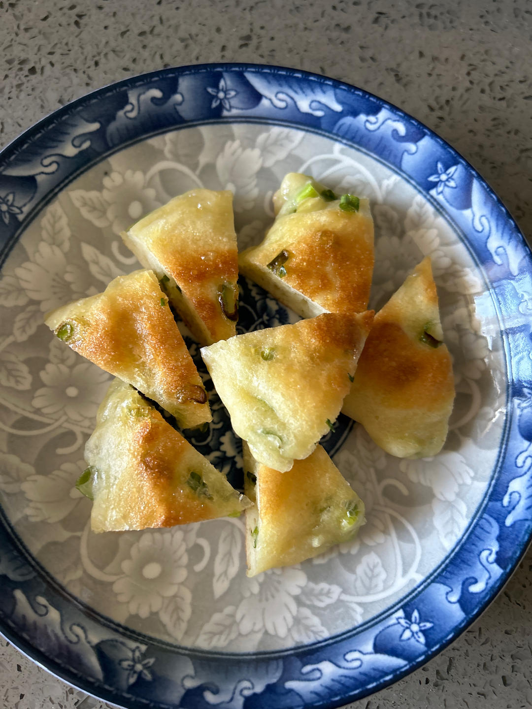 懒人葱花饼（不用揉面烫面）