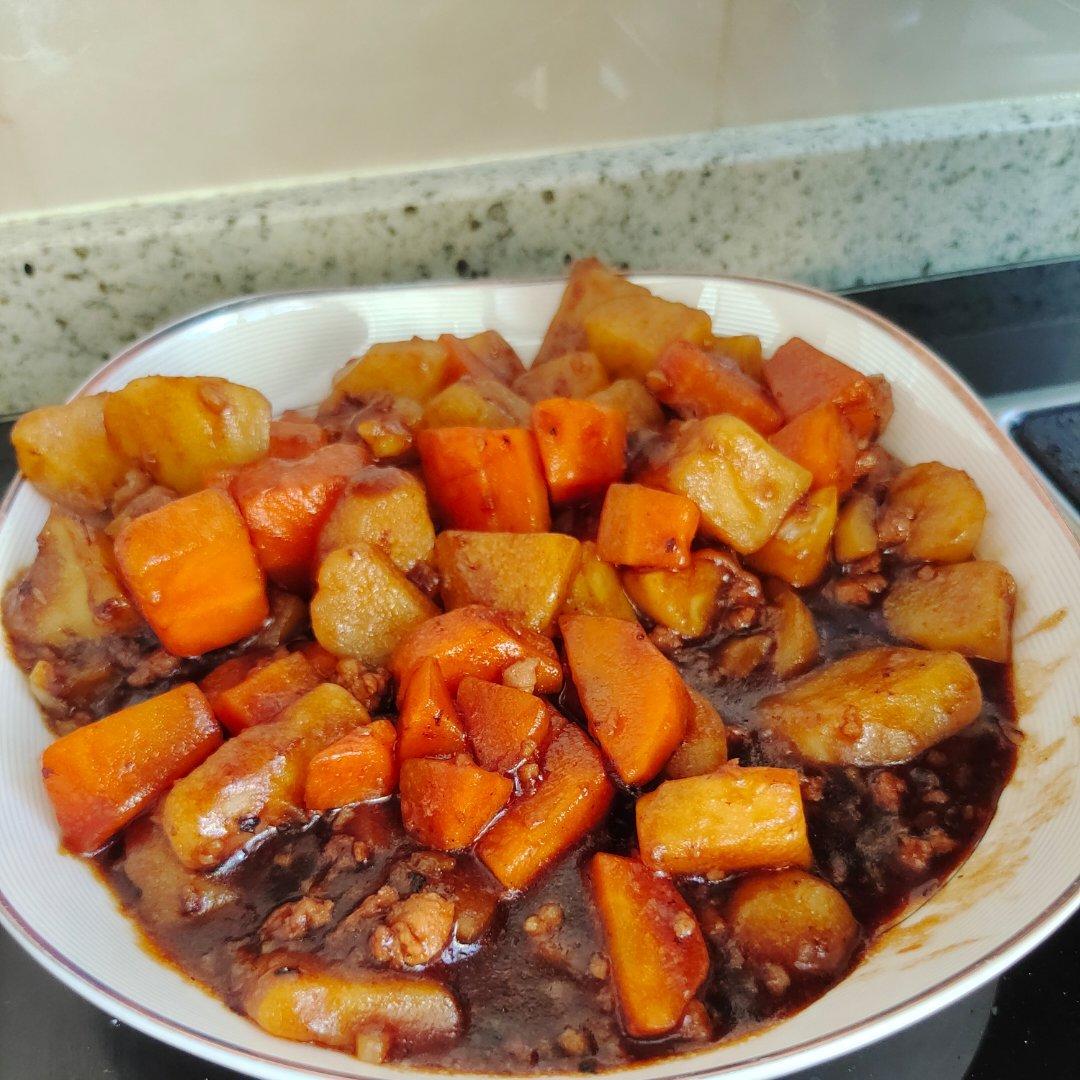 🔥巨下饭，软糯入味！比肉还好吃的红烧土豆