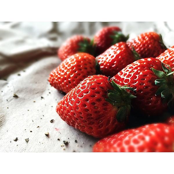 【Nigel Slater】草莓的朴素吃法大全