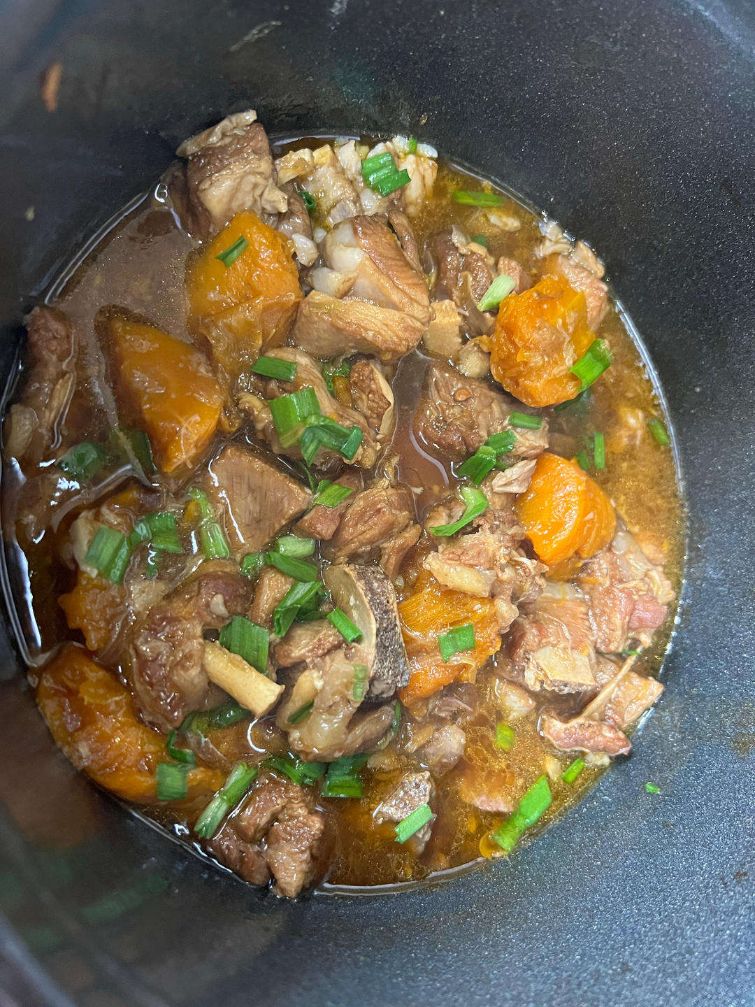 酥而不腻的红烧羊排