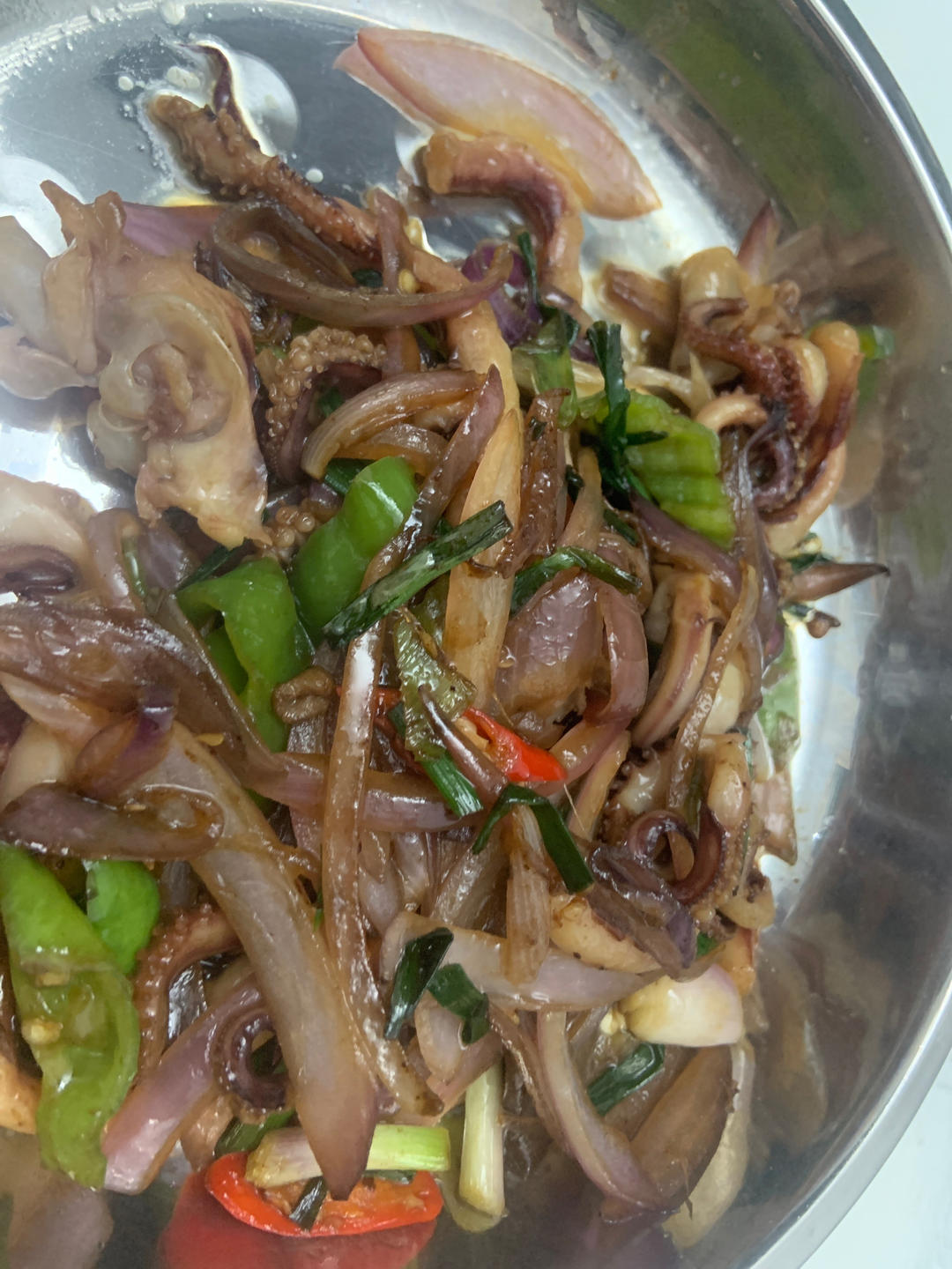 爆炒鱿鱼须，加上这一步，可以与铁板鱿鱼媲美