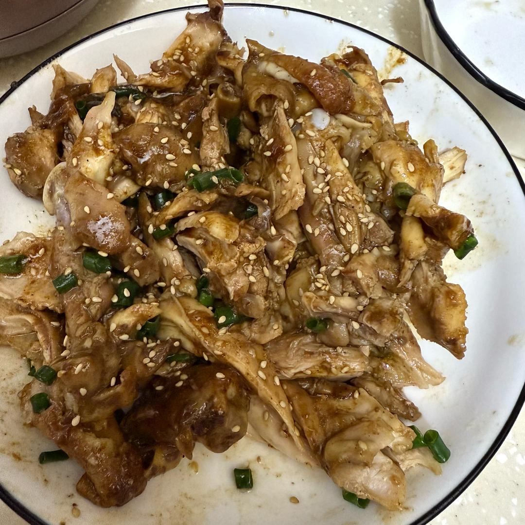 🔥好吃到飙泪的秘汁多汁蒜香鸡腿，鲜嫩到流口水。