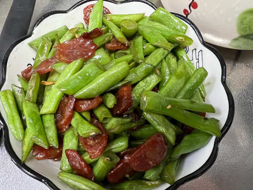 家常菜—四季豆炒腊肠