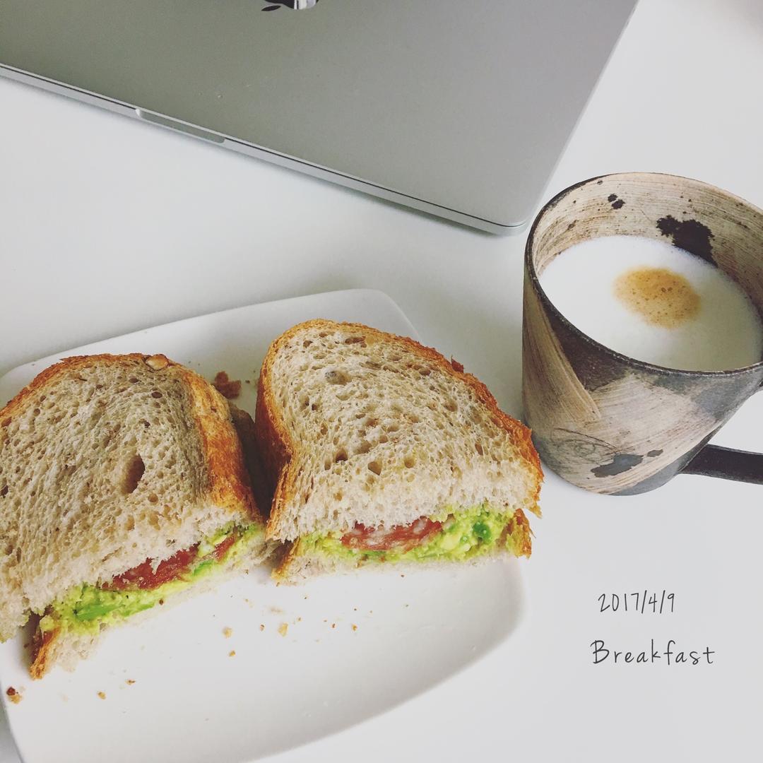 牛油果早餐三明治 Avocado Breakfast Toasted Sandwich