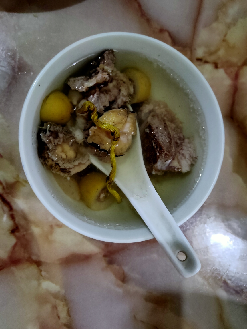 石斛橄榄鲍魚汤的做法