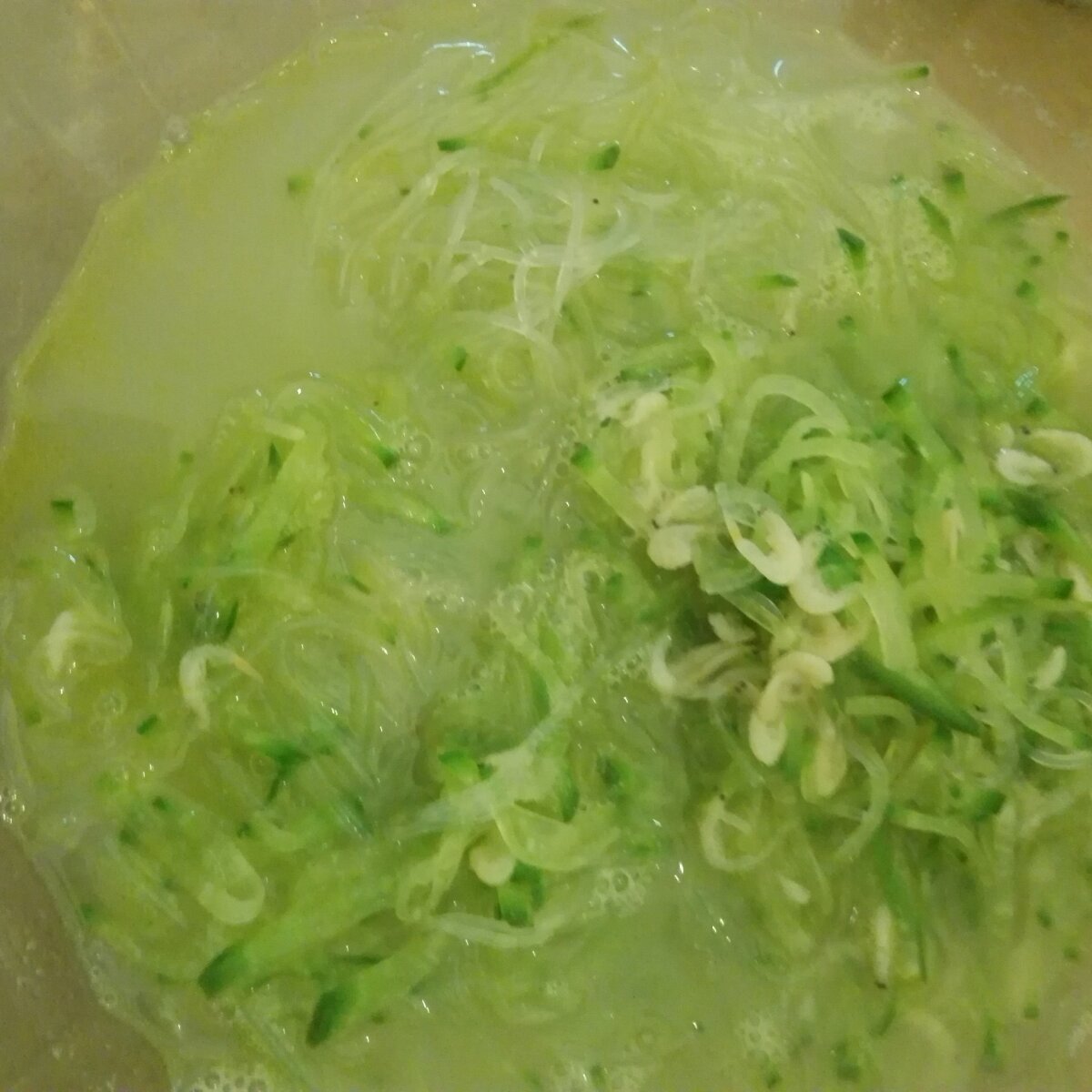 虾皮萝卜粉丝汤