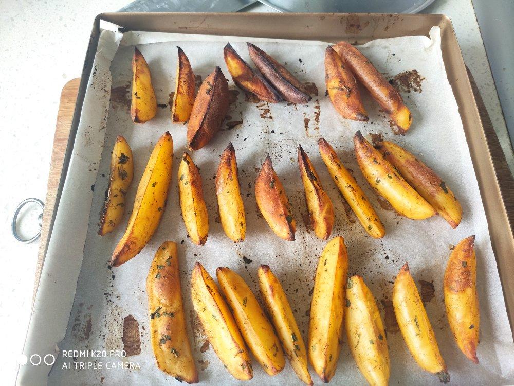烤土豆、烤薯角
