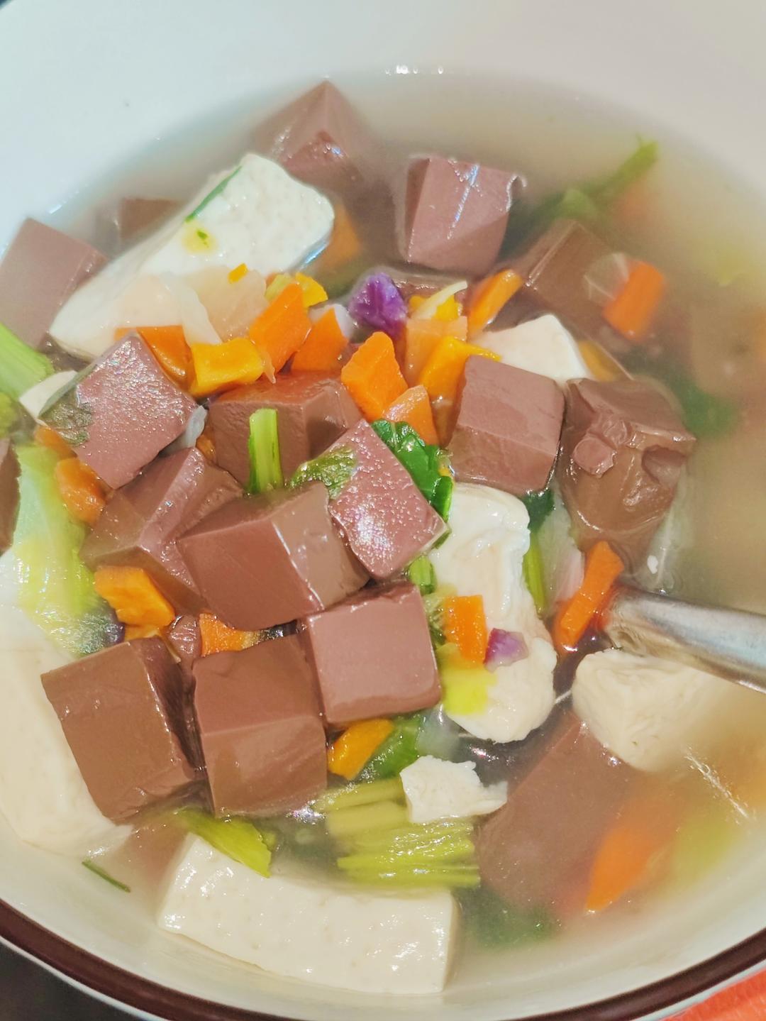 鸭血豆腐汤